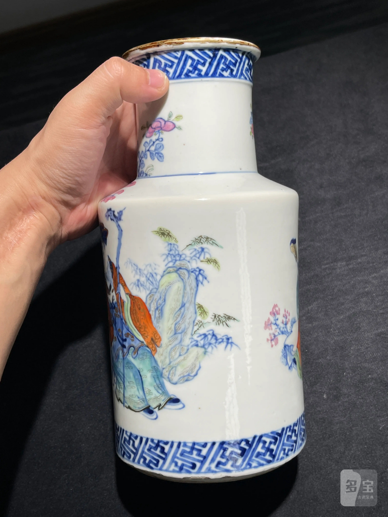 清中期 斗彩四爱图瓶一对 - 图18